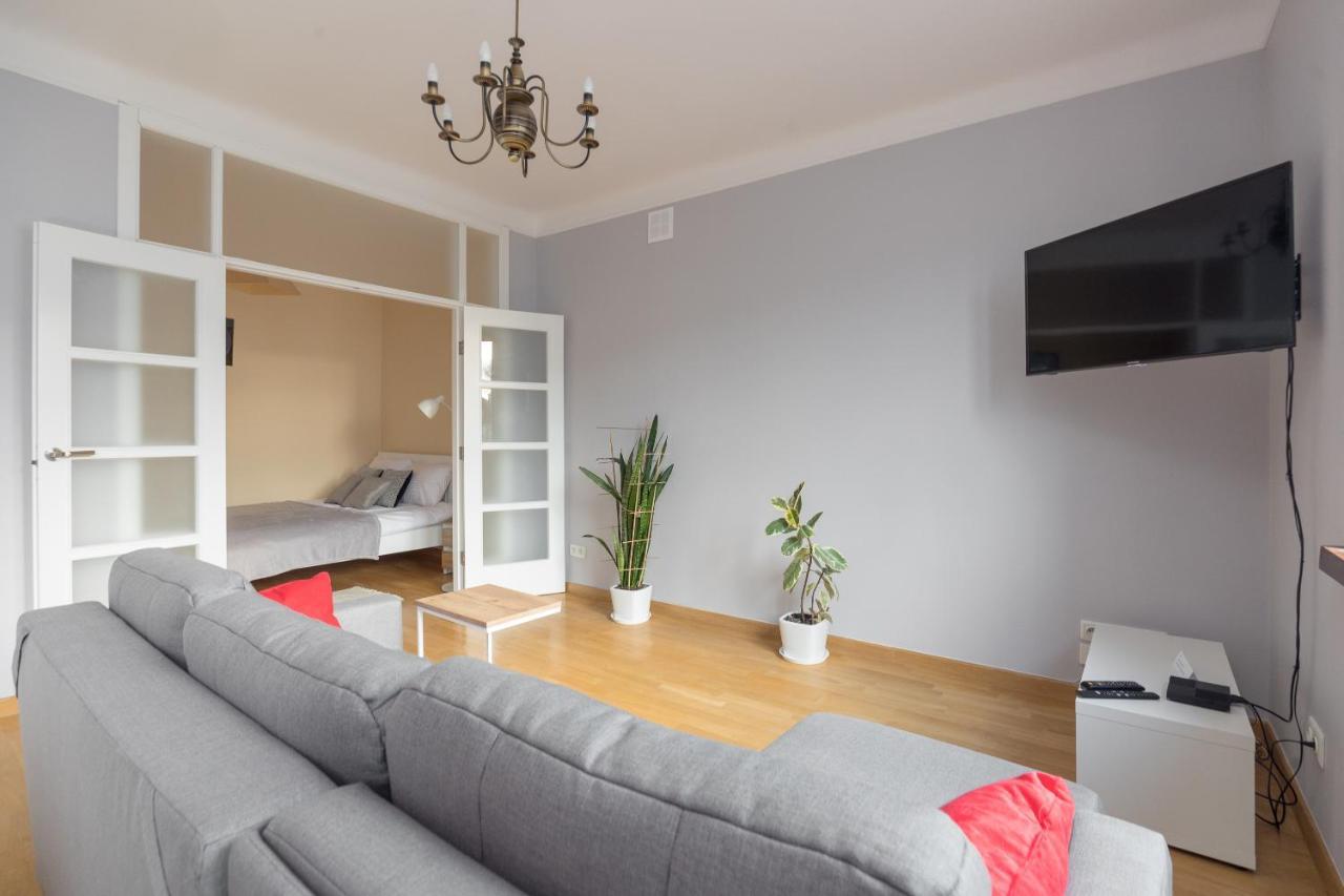 Metro Raclawicka Red Apartment Warszawa Exteriör bild