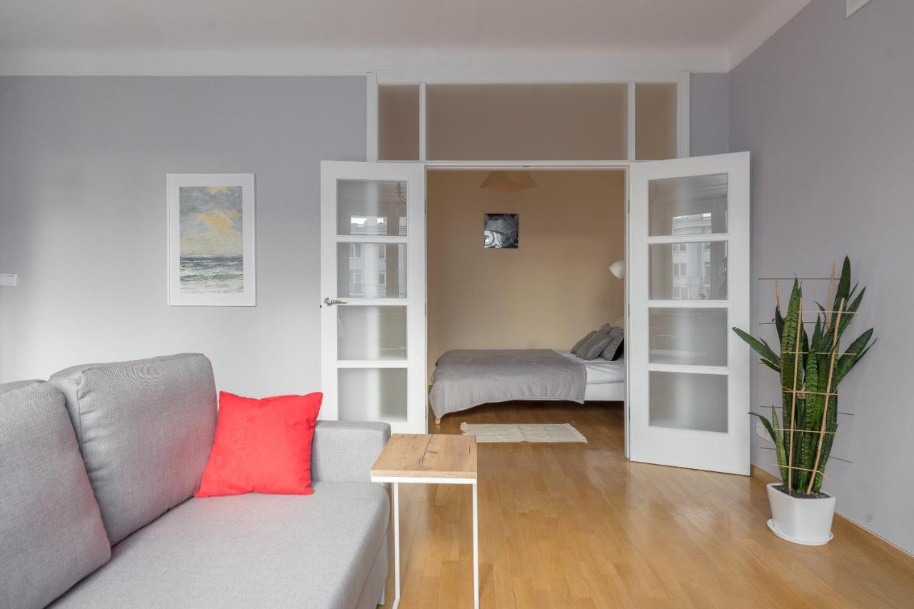 Metro Raclawicka Red Apartment Warszawa Exteriör bild