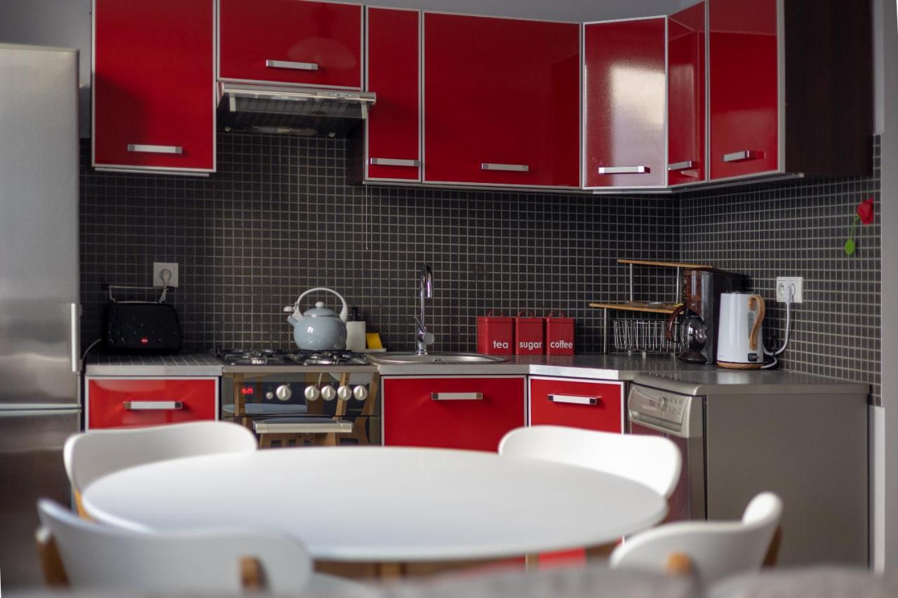 Metro Raclawicka Red Apartment Warszawa Exteriör bild